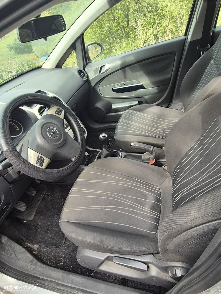 Opel Corsa - 4