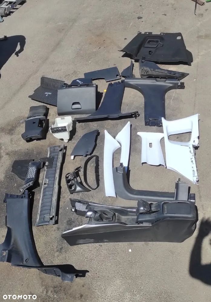Osłony Plastiki Listwy Wnętrza Peugeot 2008 I - 2