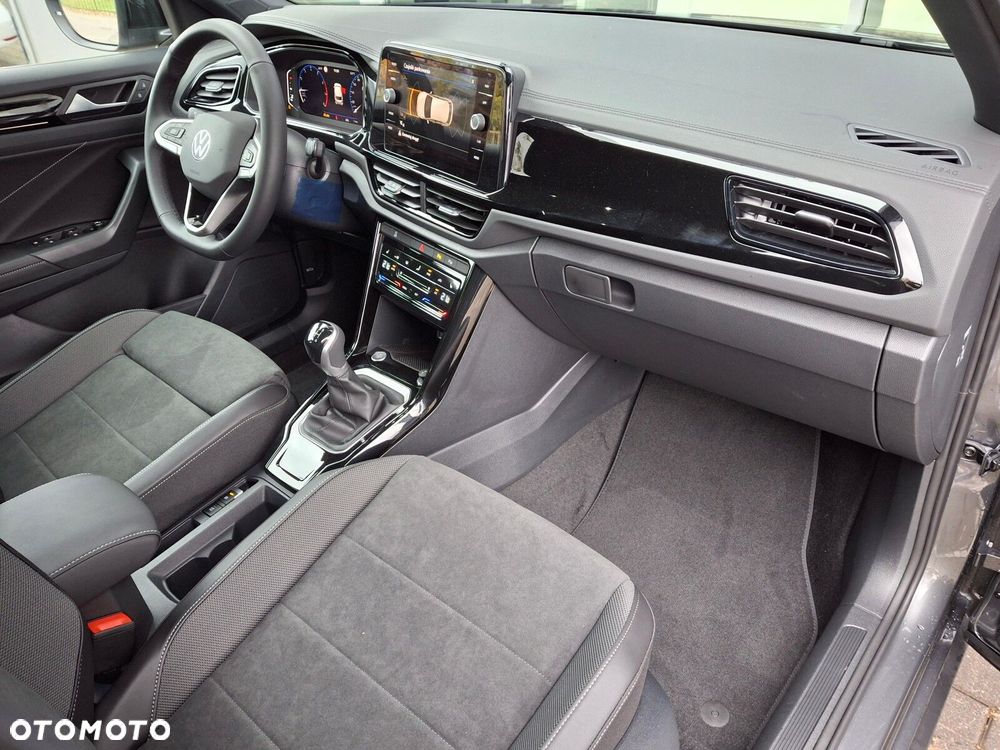 Volkswagen T-Roc - 17