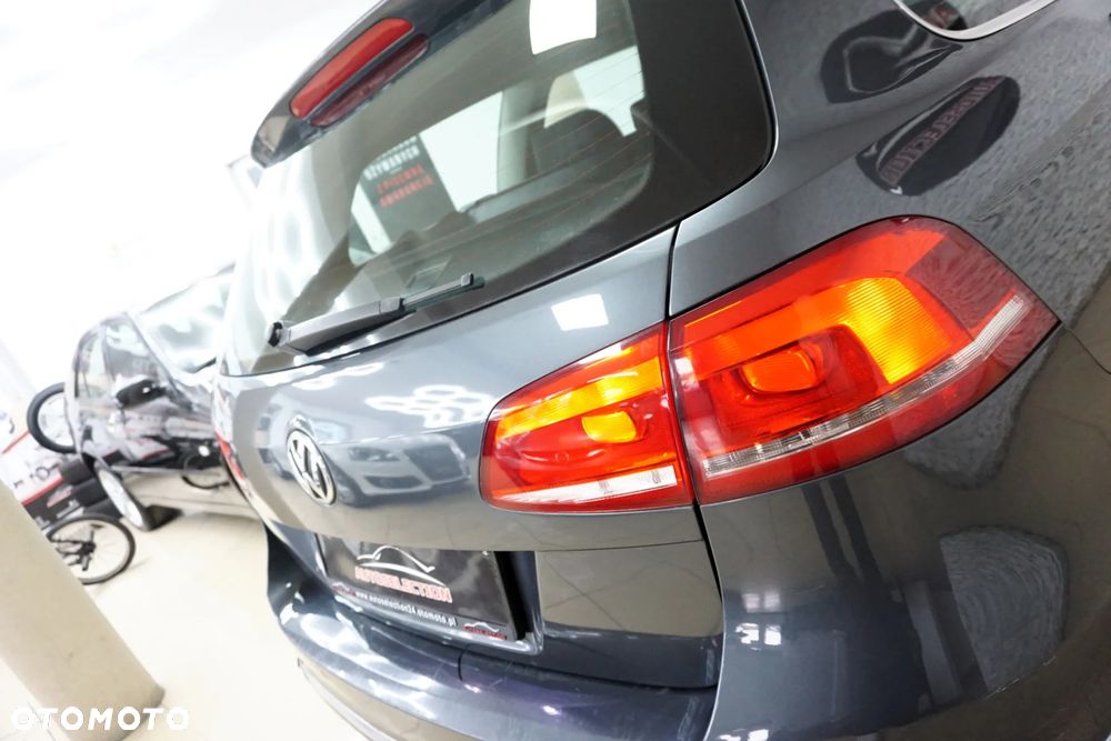 Volkswagen Passat 2.0 TDI Comfortline - 12