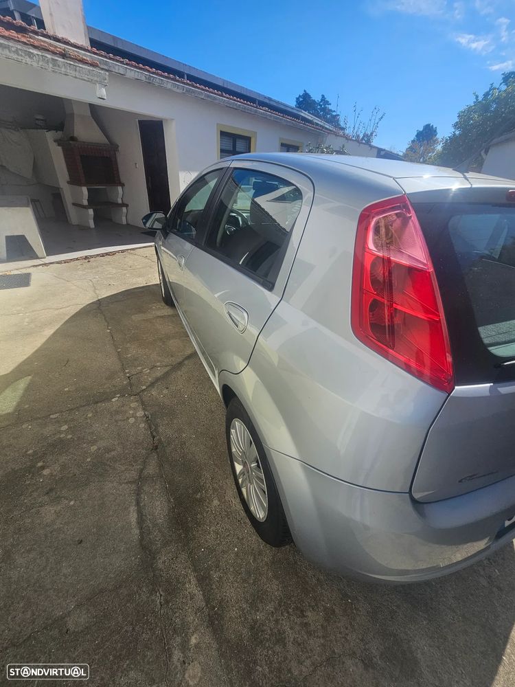Fiat Grande Punto - 15