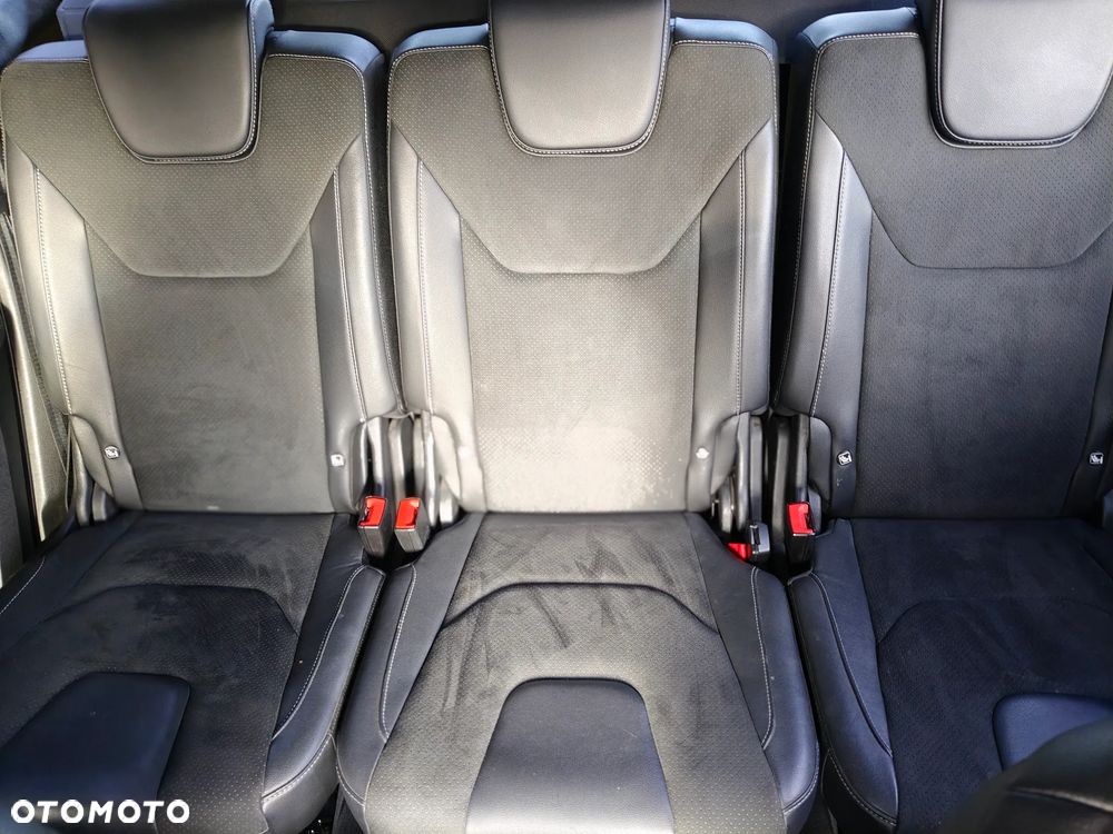 Ford S-Max - 9