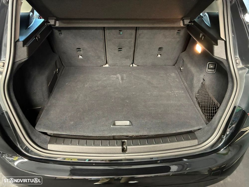 BMW 216 Active Tourer d Advantage - 40
