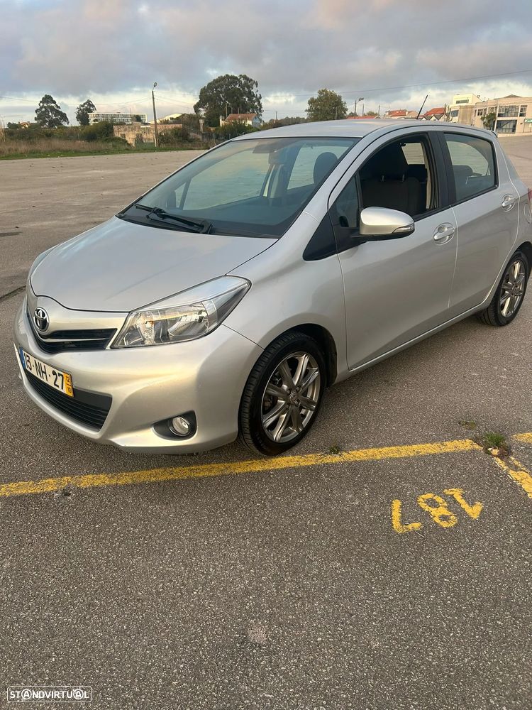 Toyota Yaris 1.4 D-4D SE Sport - 3