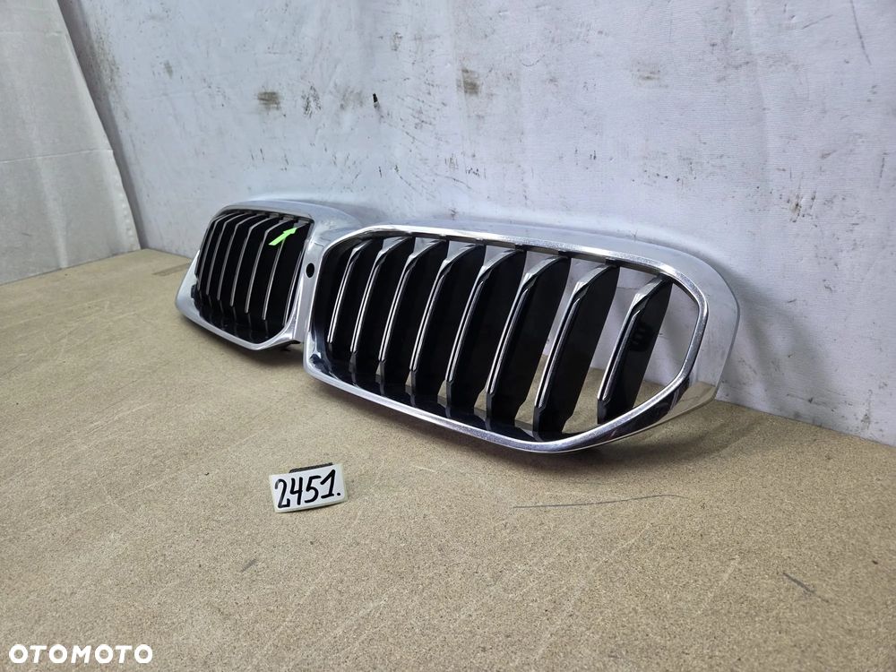 BMW 5 G30 G31 lift 511318517811 gril atrapa - 4