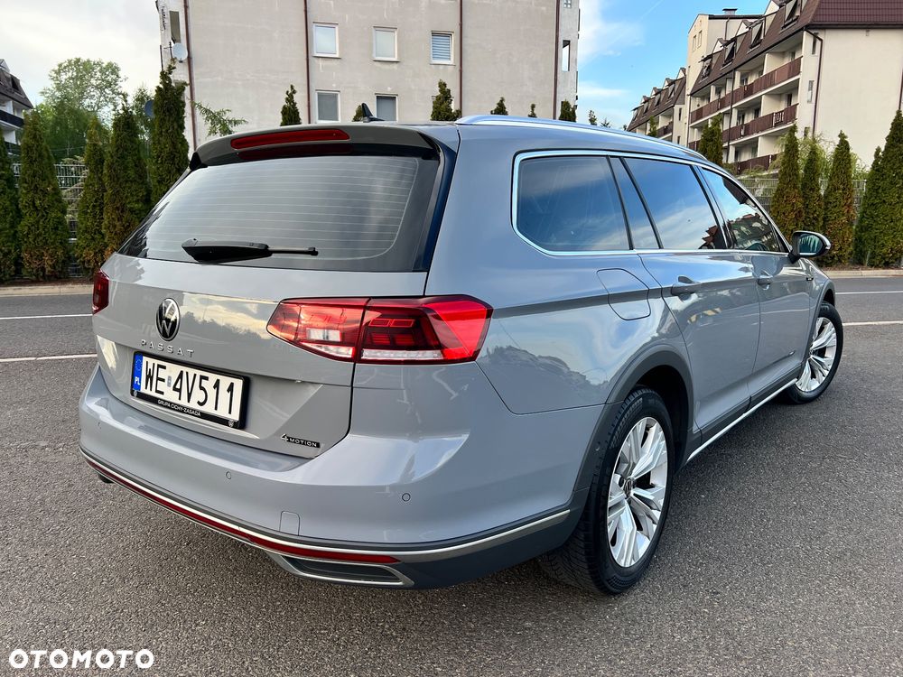 Volkswagen Passat Alltrack 2.0 TDI SCR DSG 4Motion - 6