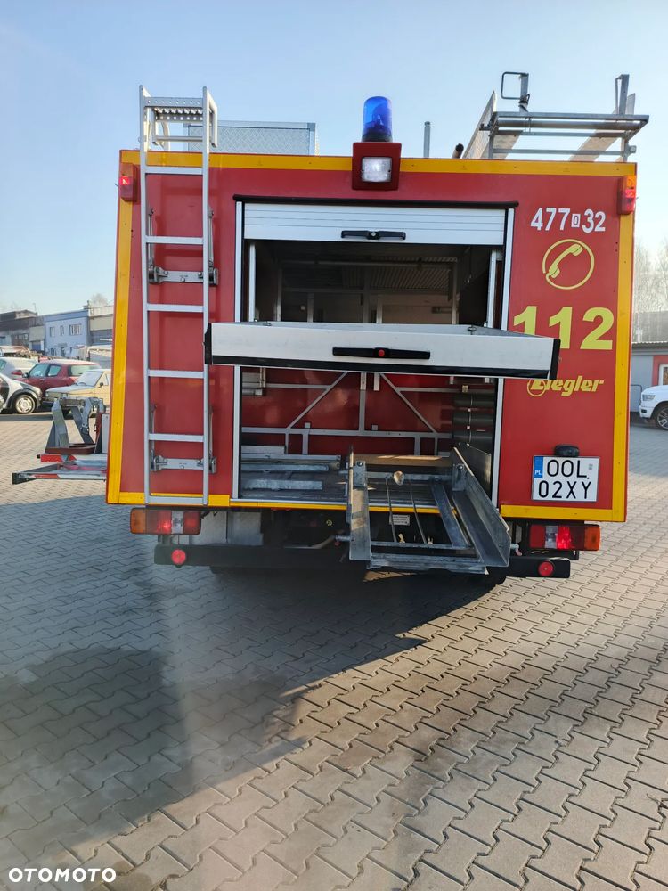 Mercedes-Benz 814F - 9