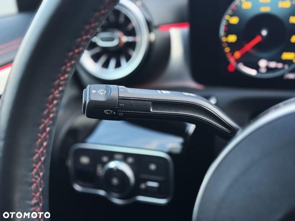 Mercedes-Benz CLA - 24