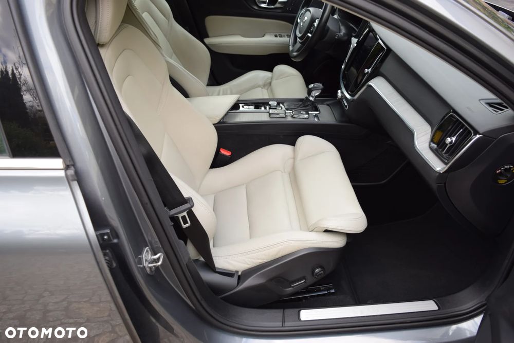 Volvo V60 D4 Drive-E Summum - 13