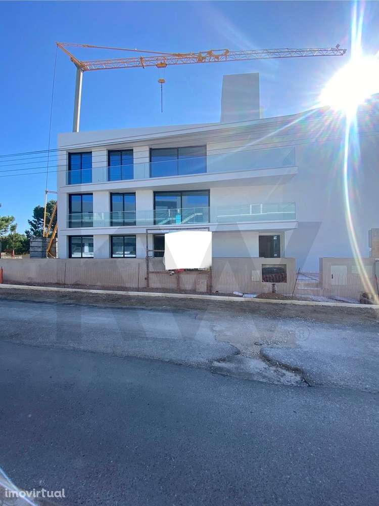 Pederneira | Nazaré :: Apartamento T2 com Piscina no Rooftop e vistas - Grande imagem: 2/39