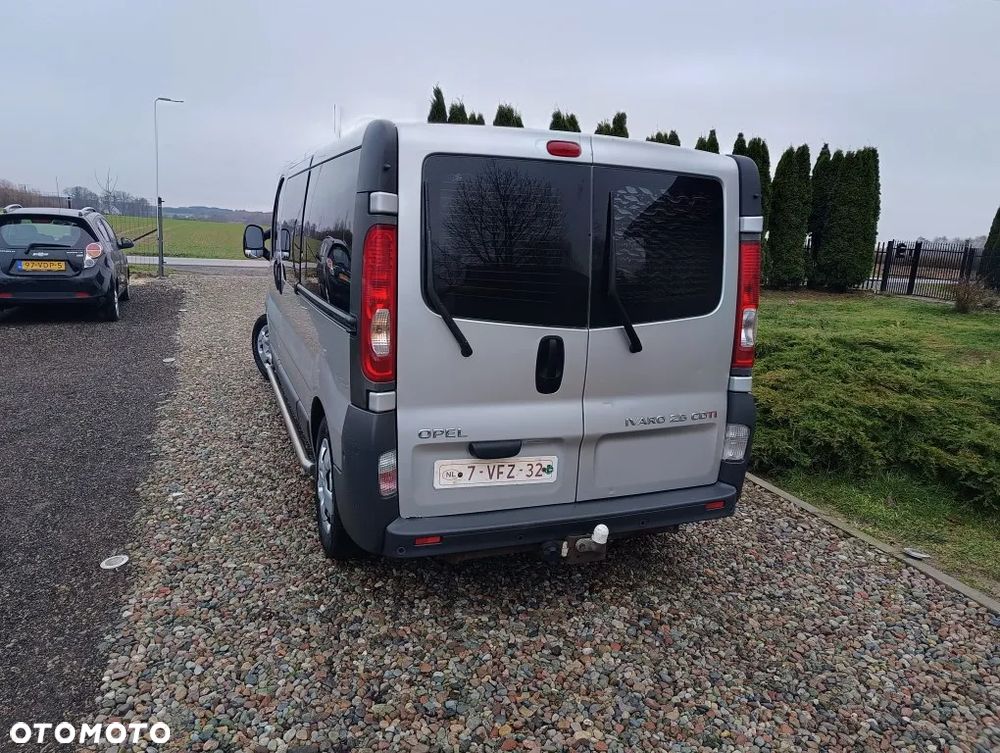 Opel Vivaro - 19