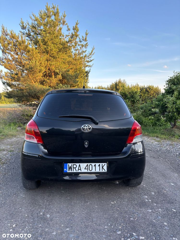 Toyota Yaris - 4