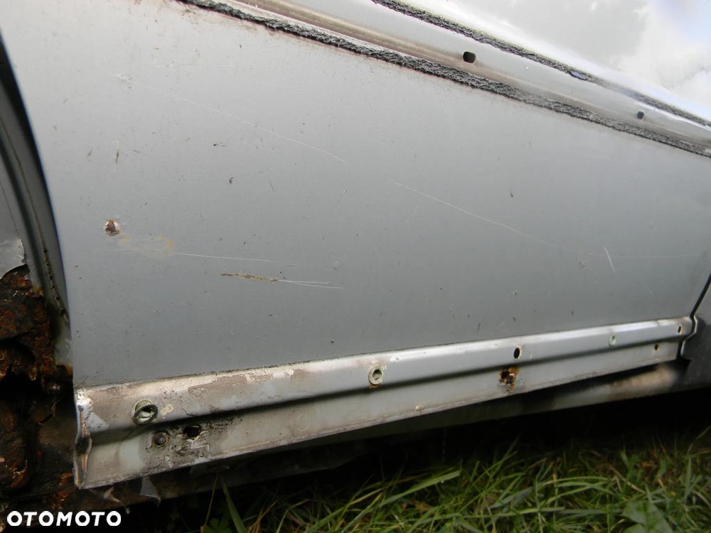 drzwi lewe prawe tył przód VW PASSAT B5 sedan LB7Z - 14