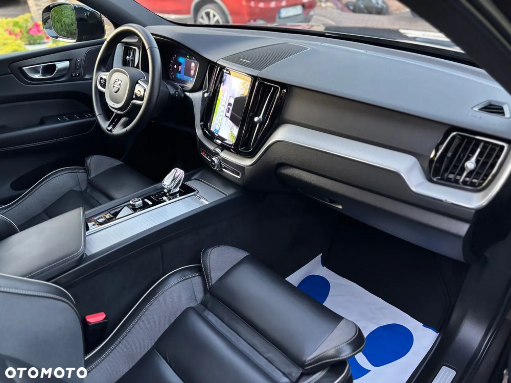 Volvo XC 60 B4 D AWD Geartronic RDesign - 8