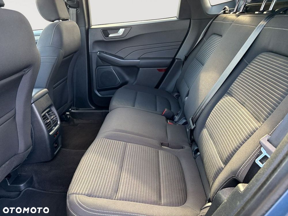 Ford Kuga - 22