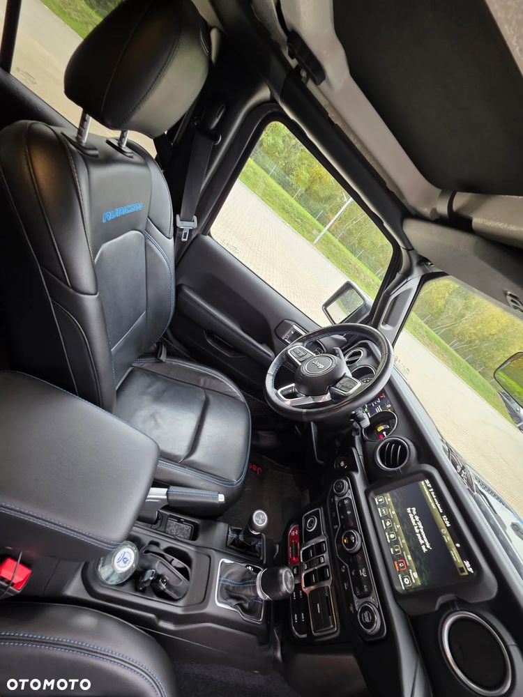 Jeep Wrangler - 16