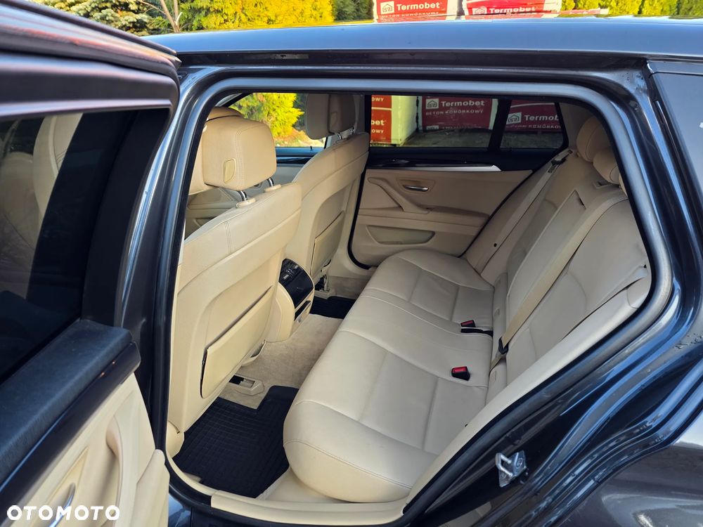 BMW Seria 5 520d Sport-Aut - 14