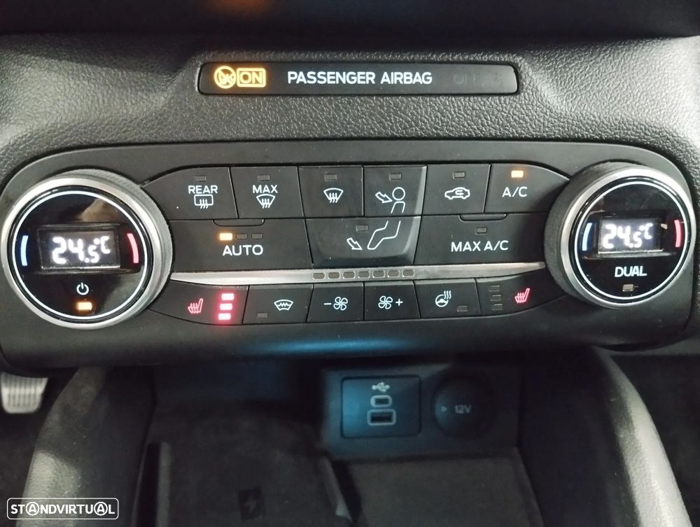 Ford Focus SW 1.0 EcoBoost MHEV Active - 36