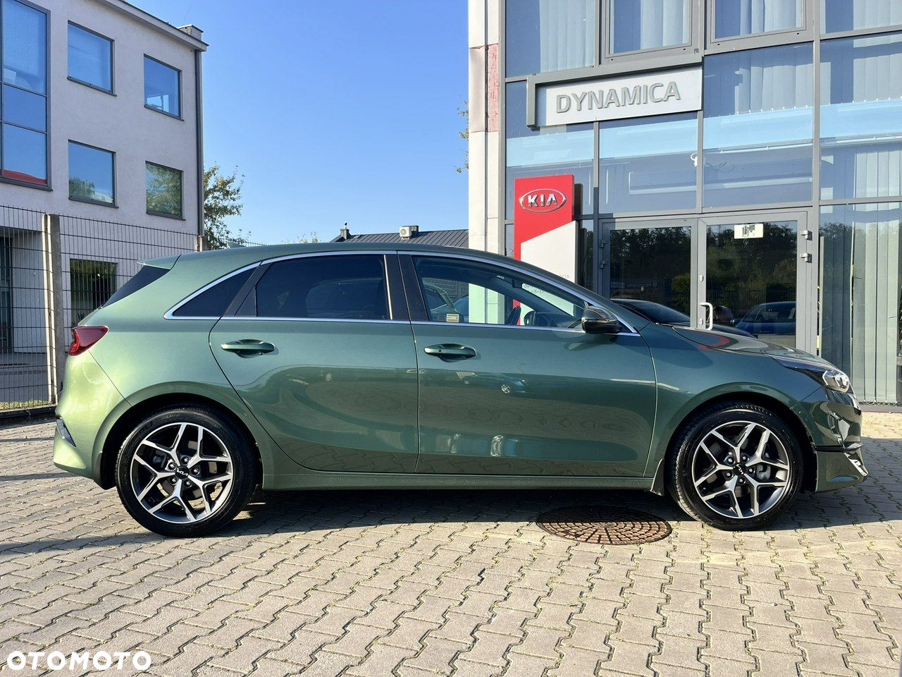 Kia Ceed - 4