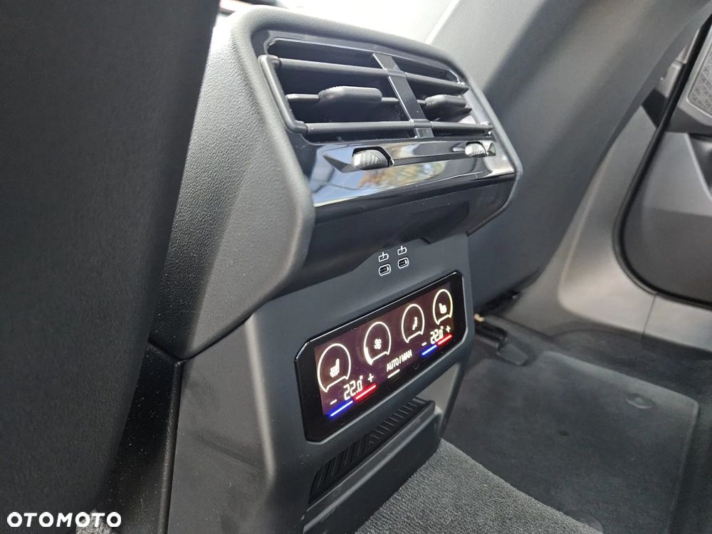 BMW Seria 5 530e PHEV - 24
