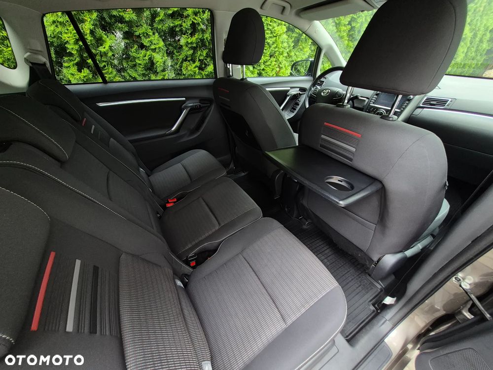 Toyota Verso 1.8 Prestige EU5 MS - 32