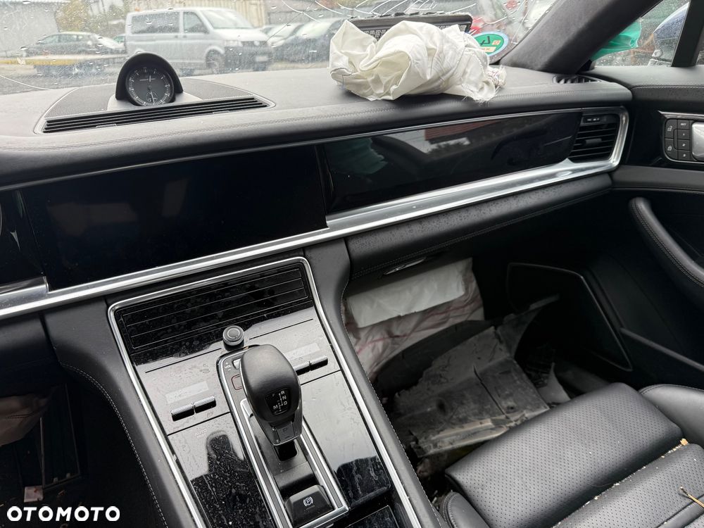 Porsche Panamera GTS - 31