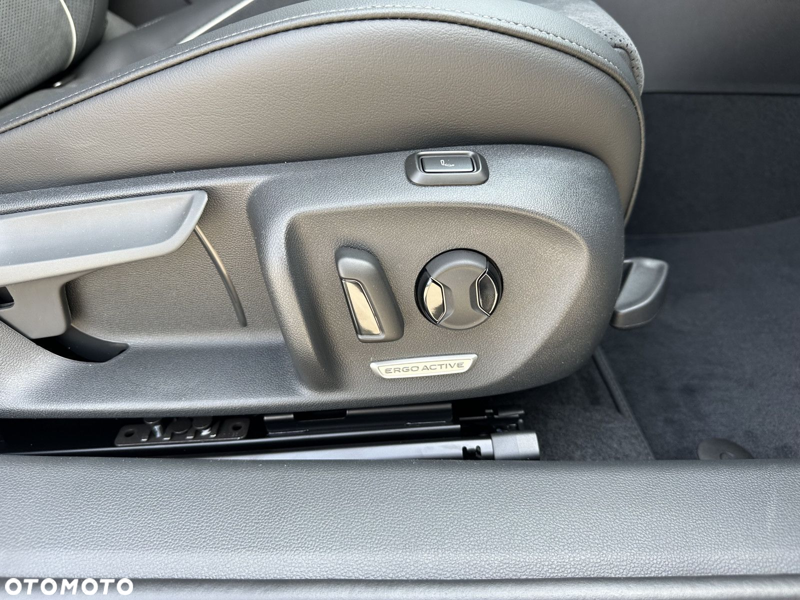 Volkswagen Passat - 26