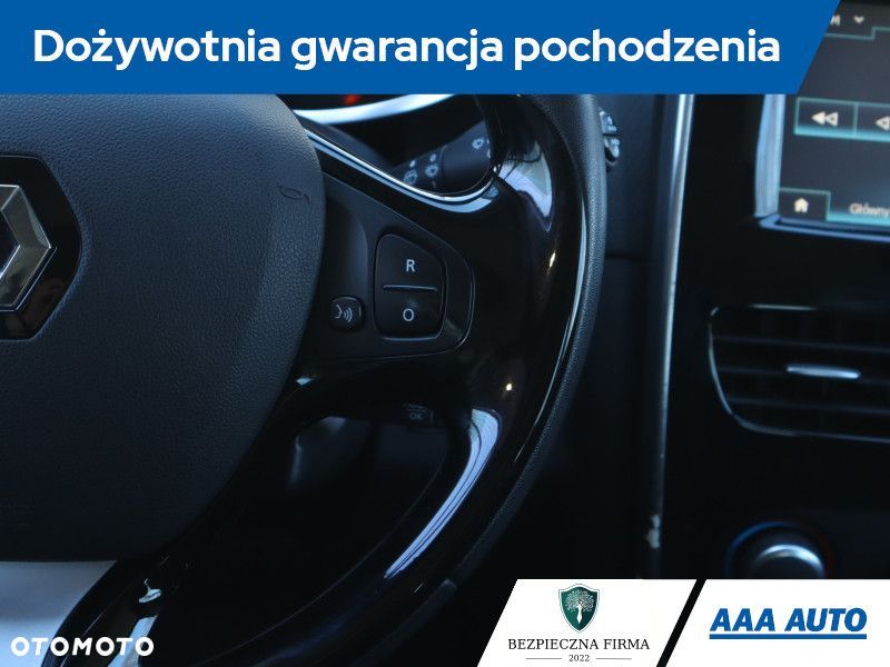 Renault Clio - 23