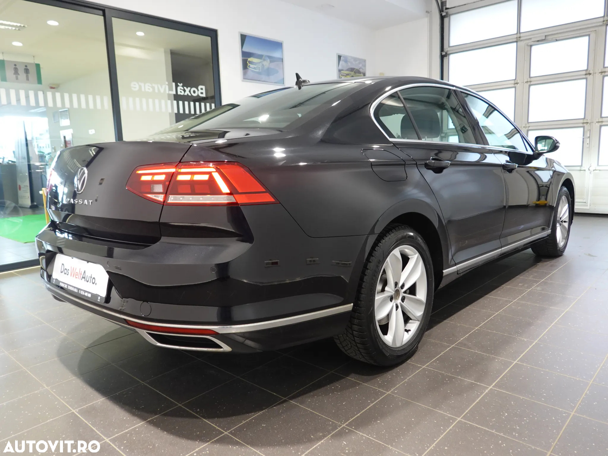 Volkswagen Passat - 9