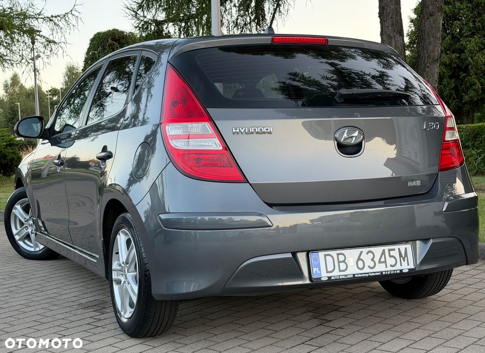 Hyundai i30 1.4 FIFA WM Edition - 27