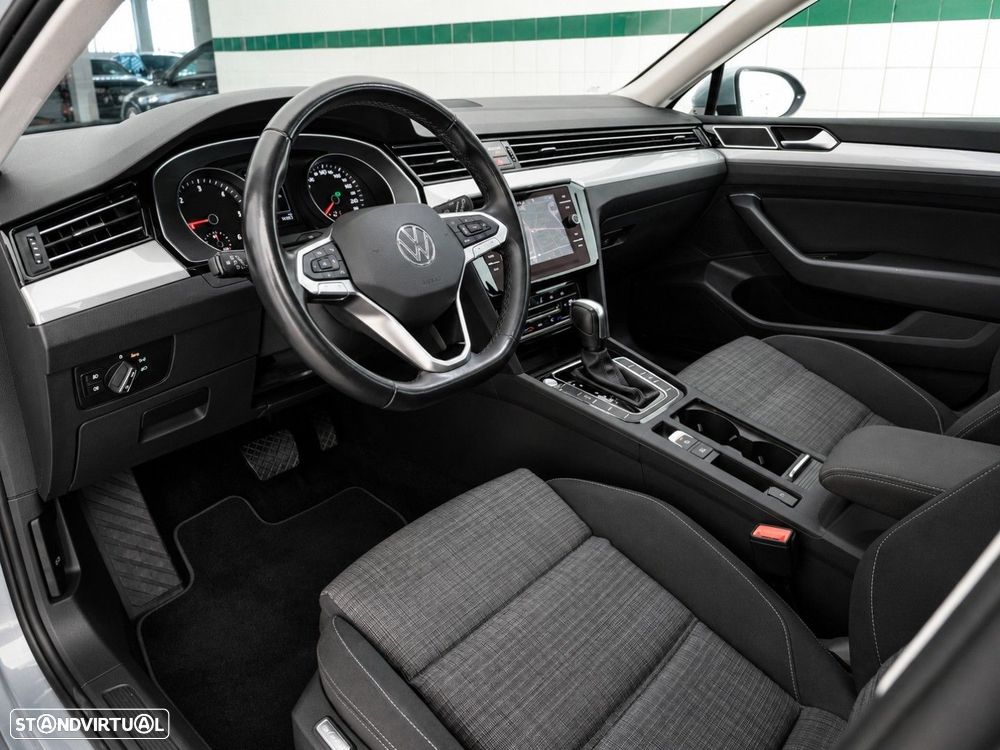 Volkswagen Passat Variant 2.0 TDI Business DSG — fotografia 9