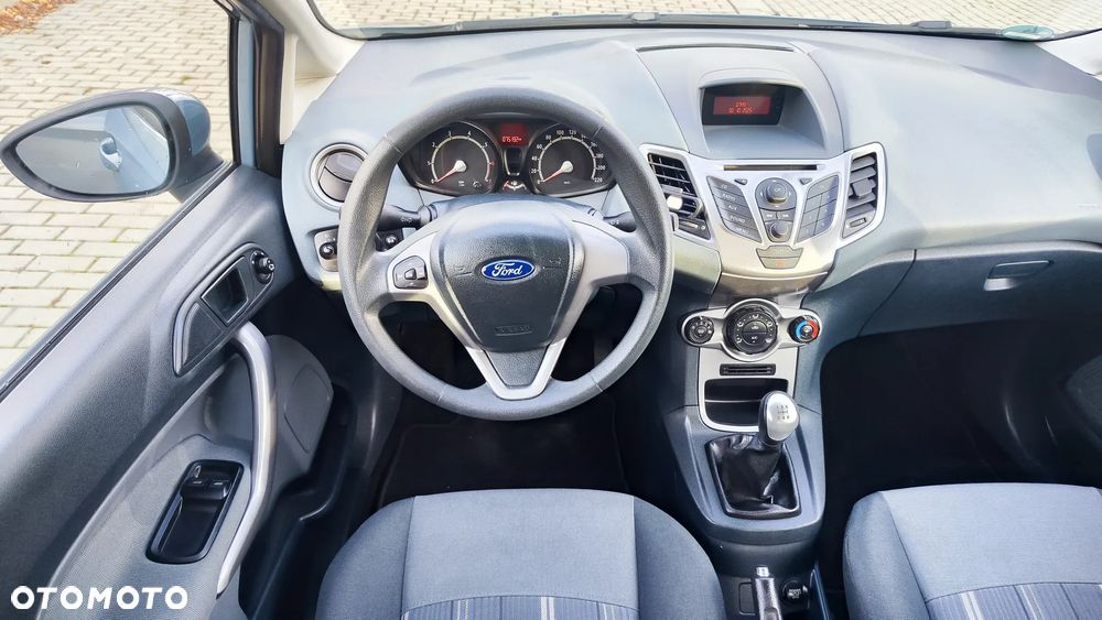 Ford Fiesta 1.25 Viva - 8