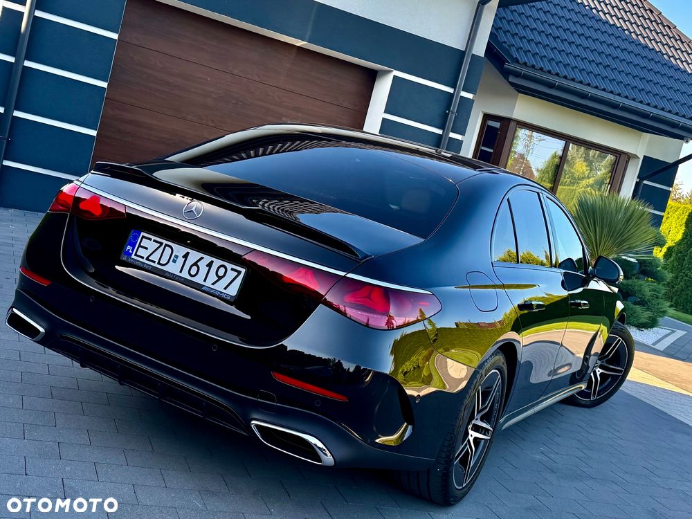 Mercedes-Benz Klasa E 220 d mHEV 4-Matic AMG 9G-Tronic - 30