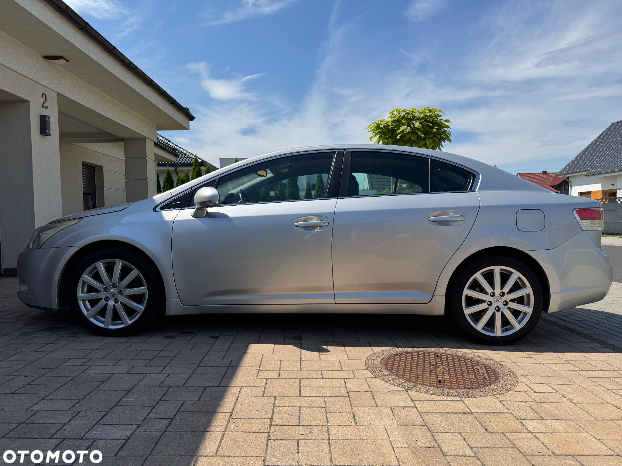 Toyota Avensis 1.8 Multidrive S Sol - 4