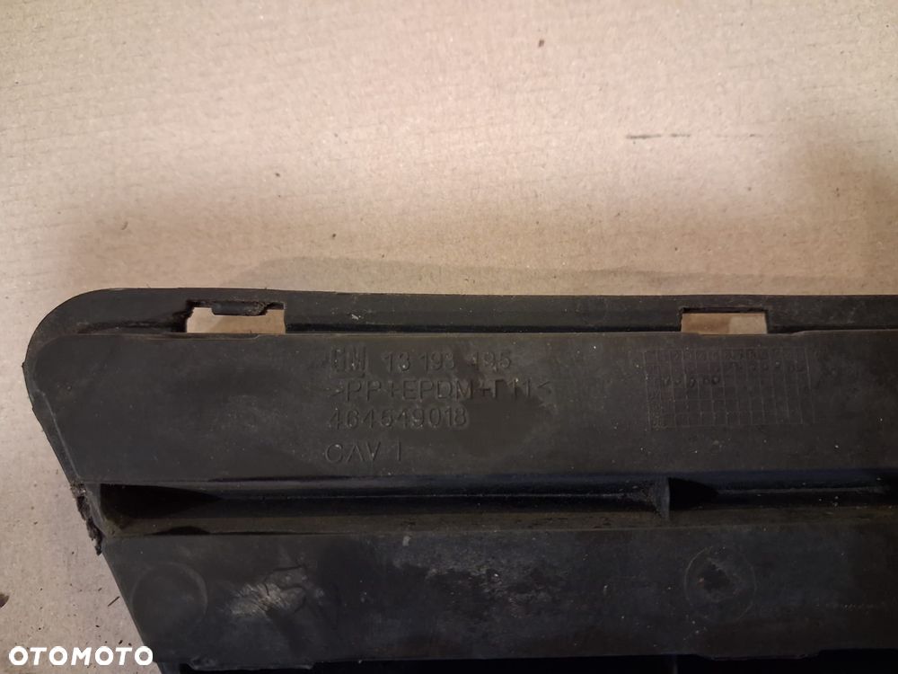 Kratka kratki atrapa zderzaka OPEL MERIVA A LIFT 13193495  OE - 2