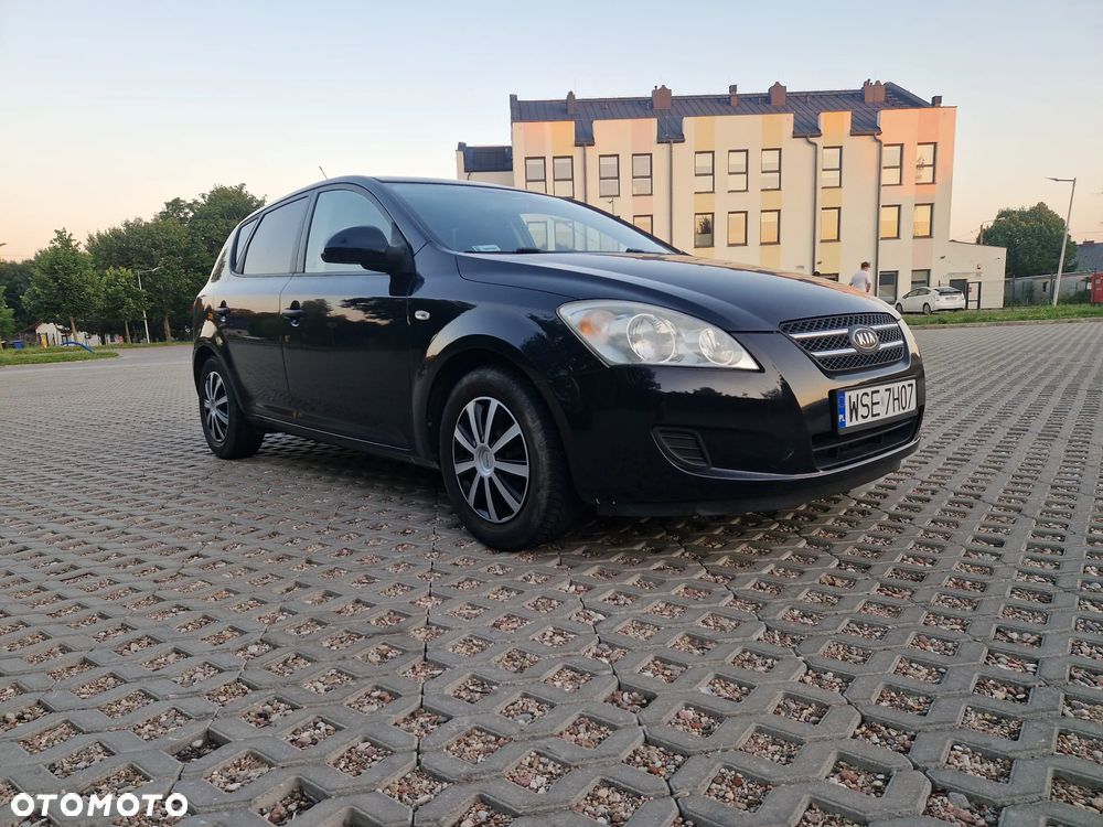 Kia Ceed - 3