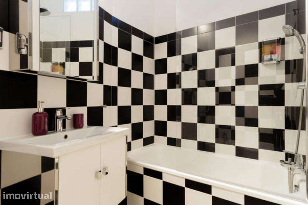 Apartamento com 1 quartos - localizado em Paranhos Porto - Grande imagem: 4/24