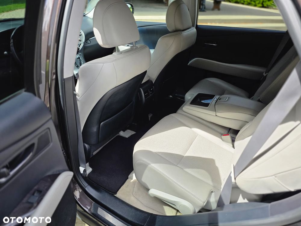 Lexus RX - 15