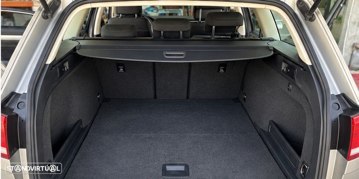 VW Passat Variant 1.6 TDI BlueMotion - 13