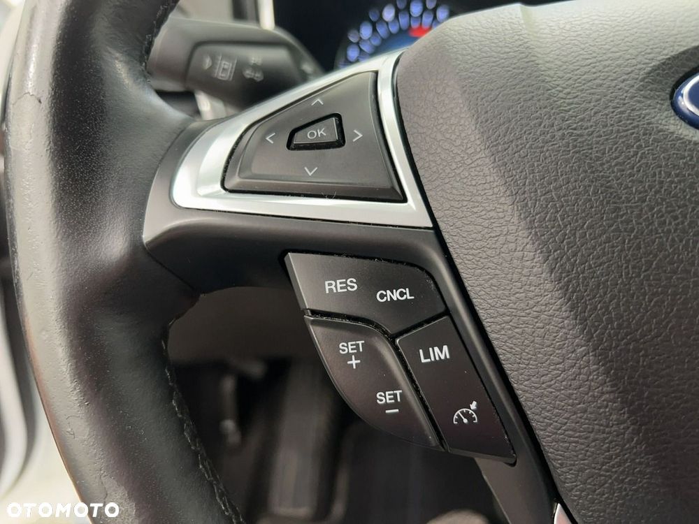 Ford Mondeo 2.0 EcoBlue Titanium - 23
