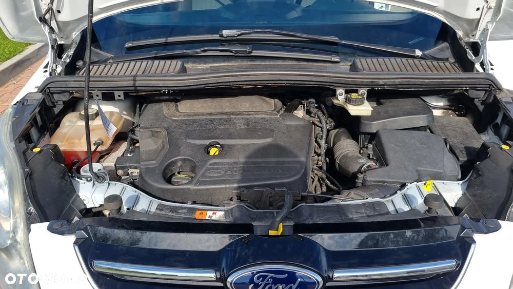 Ford C-MAX 2.0 TDCi Titanium - 37