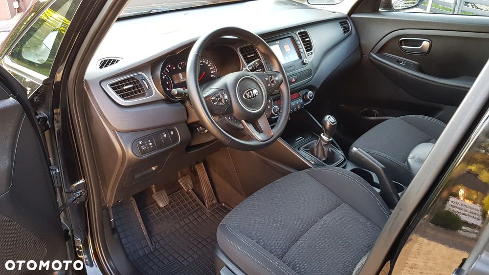 Kia Carens 1.6 GDI Dream Team Edition - 26