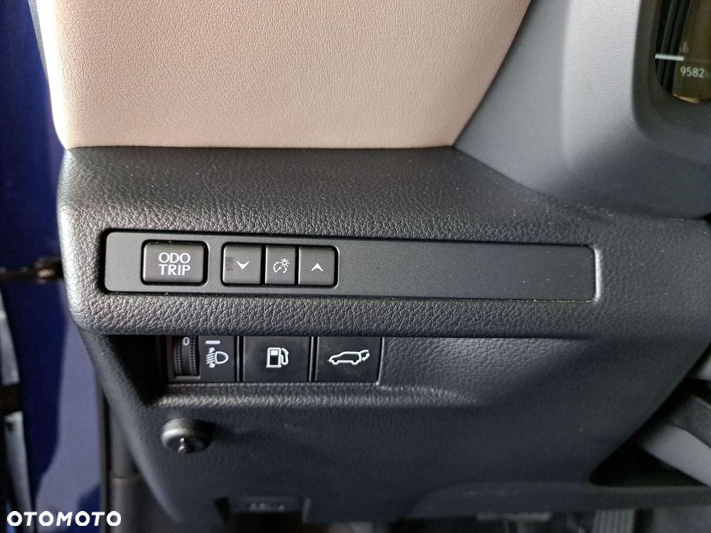 Lexus LBX 1.5 Hybrid Elegant - 33