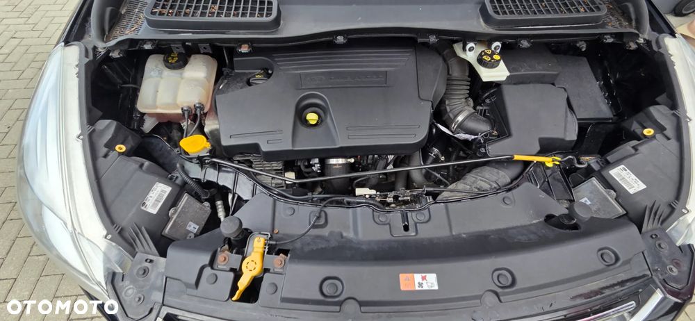 Ford Kuga 2.0 TDCi 4x4 Titanium - 41