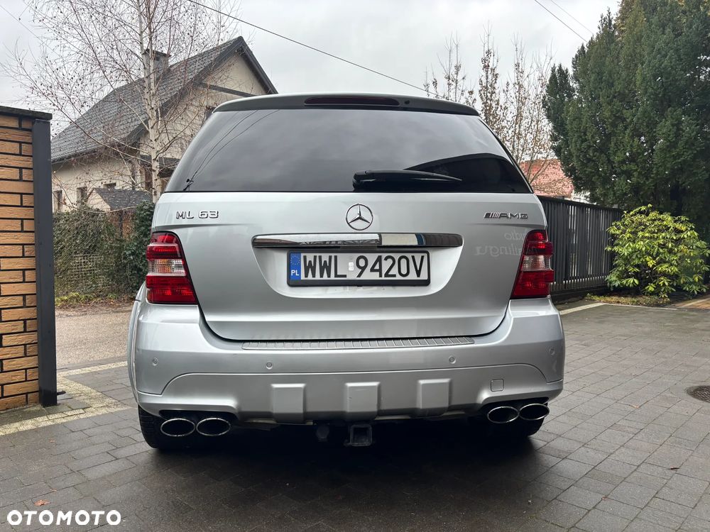 Mercedes-Benz ML 63 AMG 4-Matic - 9