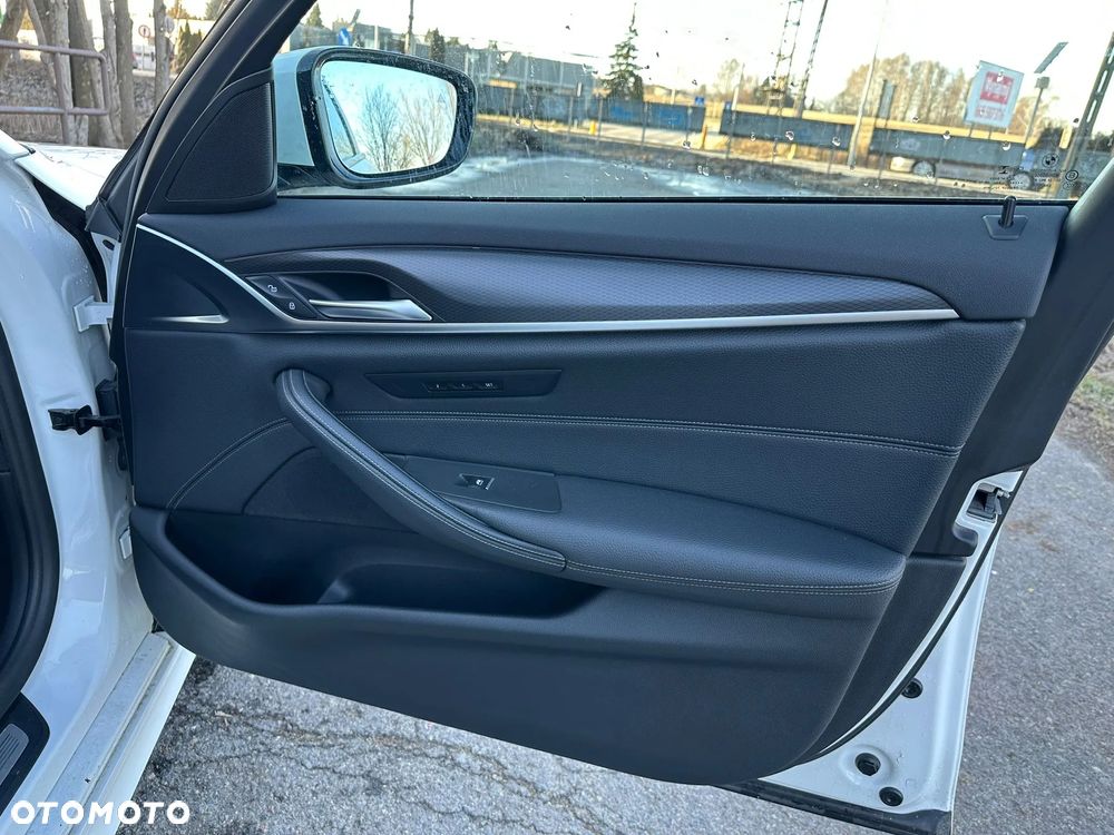 BMW Seria 5 - 19