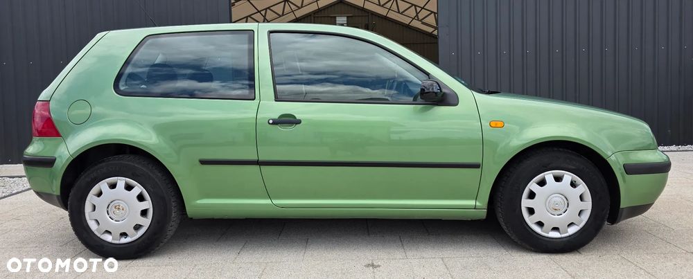 Volkswagen Golf - 5