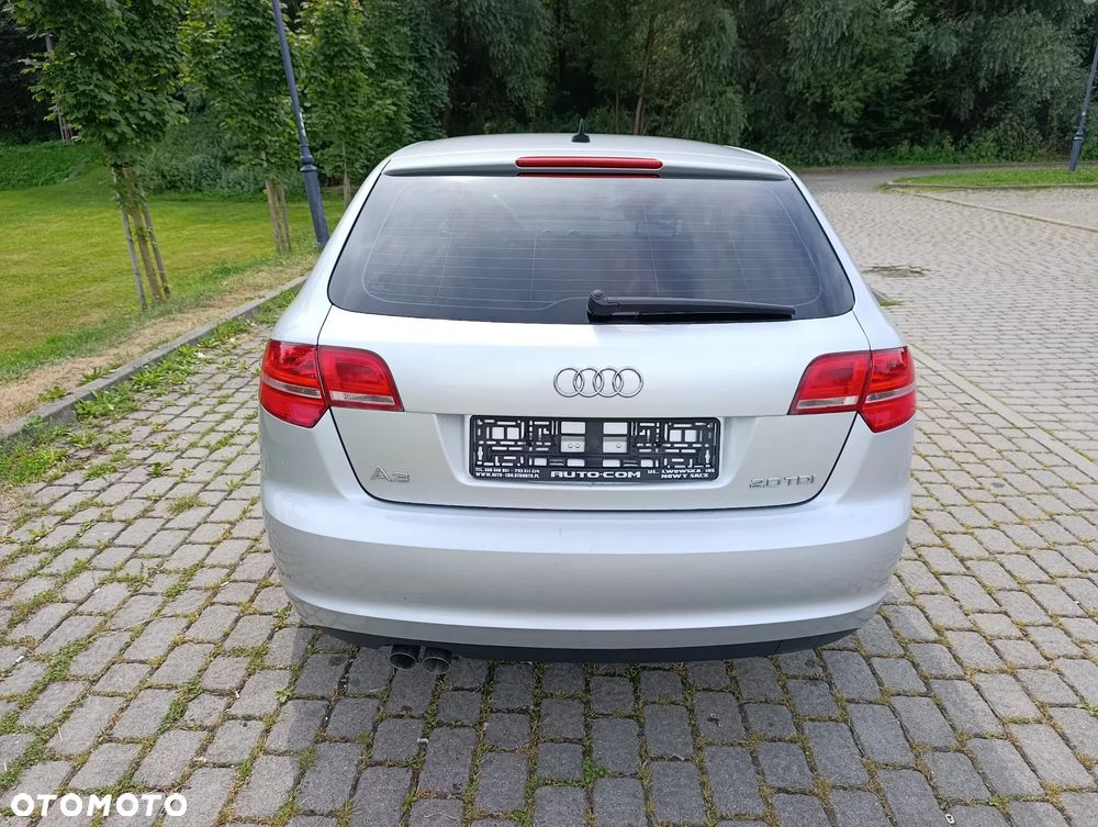 Audi A3 Sportback 2.0 TDI DPF Attraction - 9