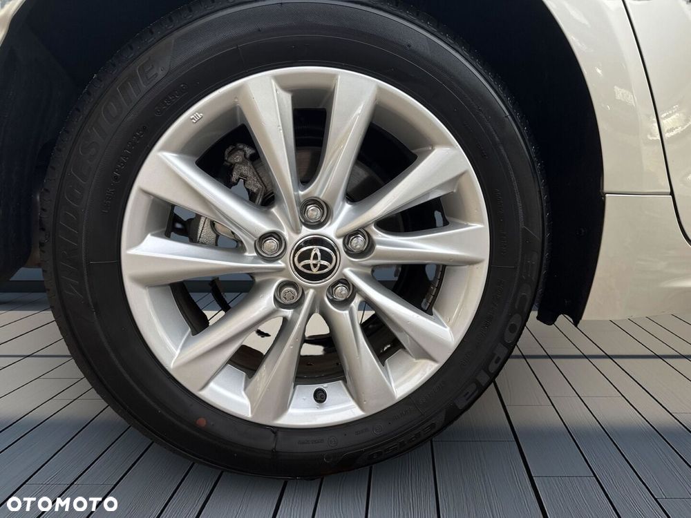 Toyota Corolla - 32