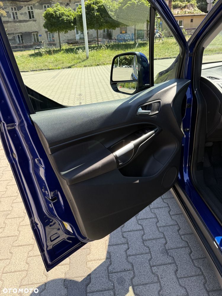 Ford Transit Connect - 28